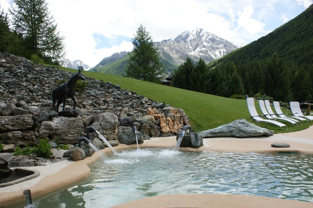 Eco Wellness Hotel Notre Maison Cogne Esterno foto