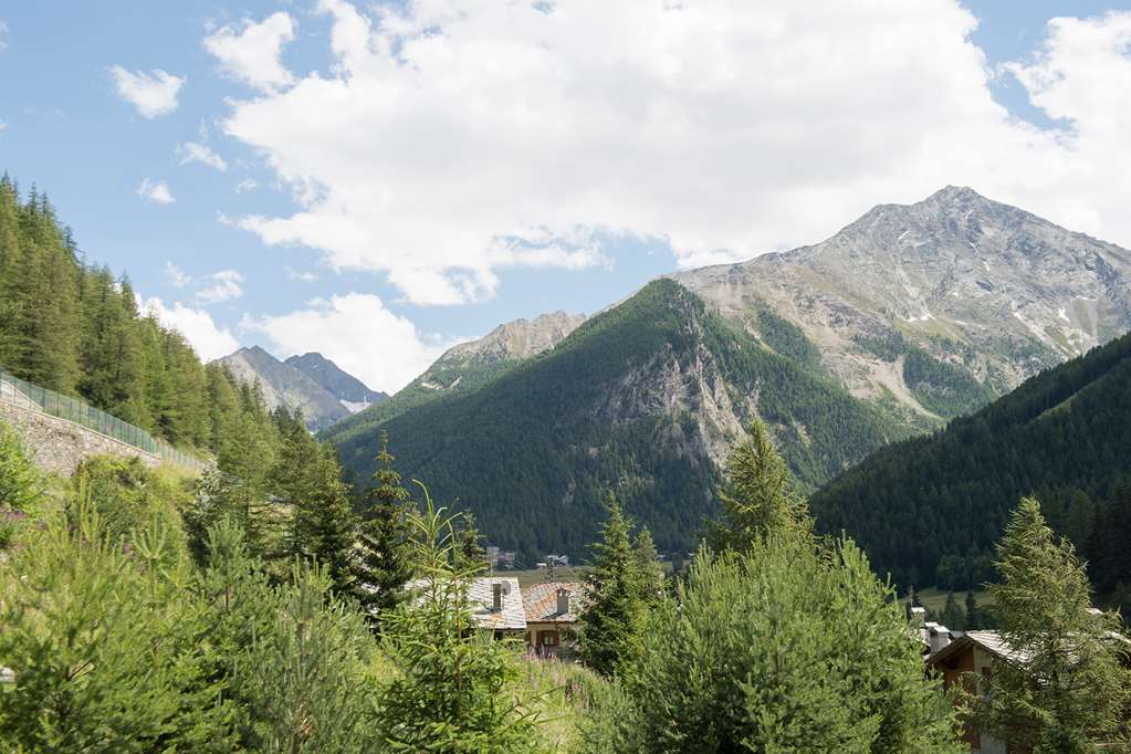 Eco Wellness Hotel Notre Maison Cogne Esterno foto