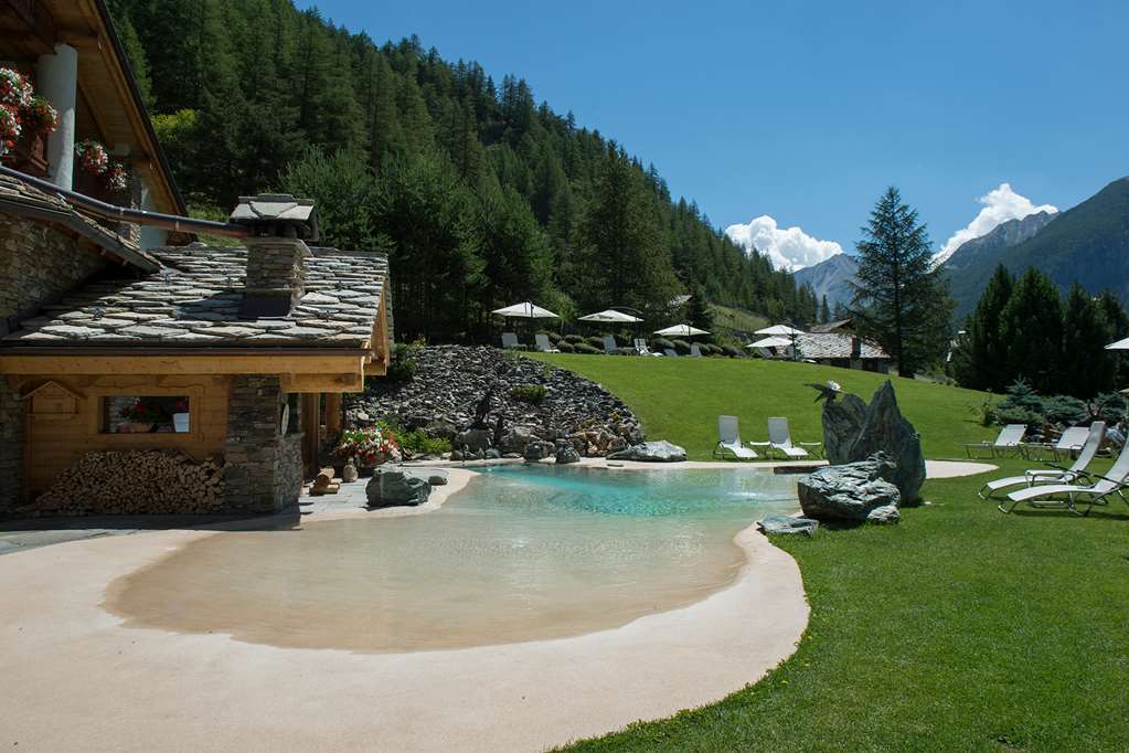 Eco Wellness Hotel Notre Maison Cogne Esterno foto