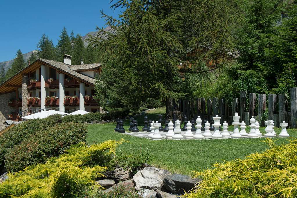Eco Wellness Hotel Notre Maison Cogne Esterno foto